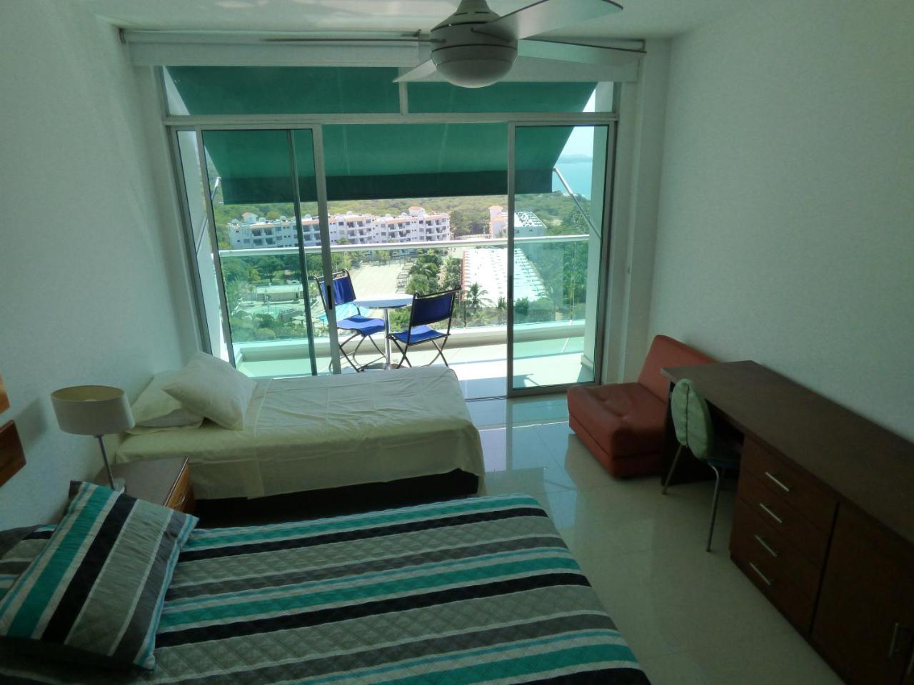 Costa Azul 905 *