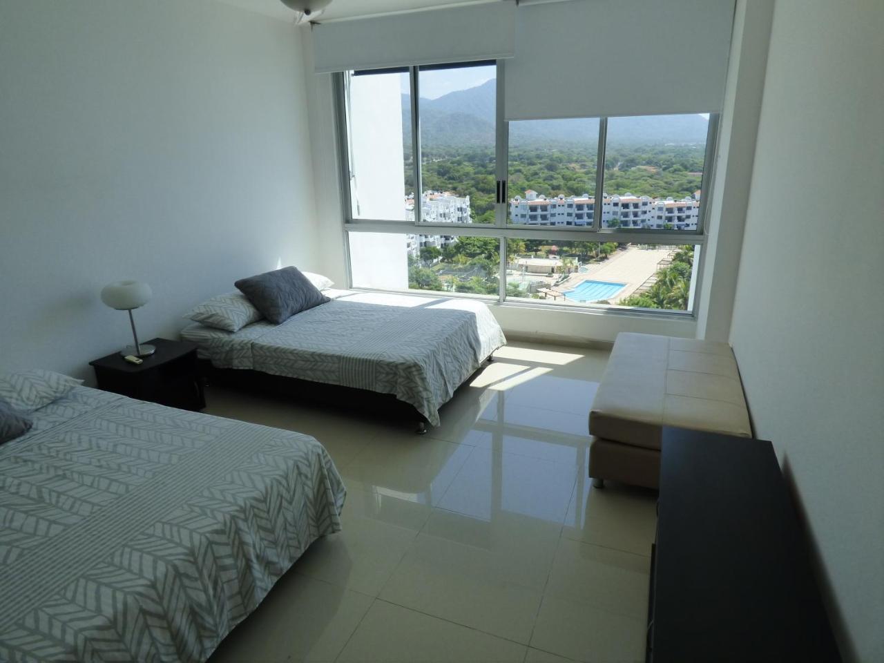 Costa Azul 905 *